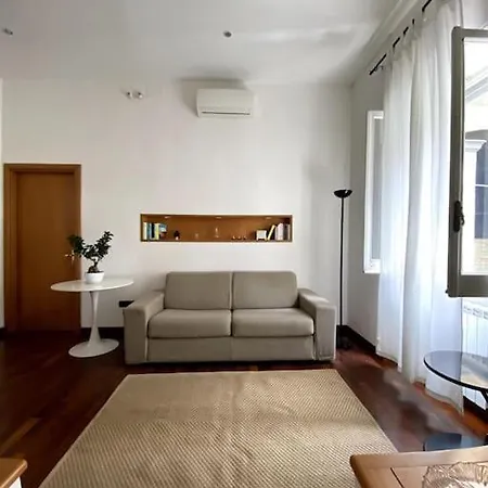 Seafront House Naples