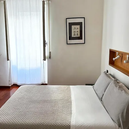 Seafront House Naples